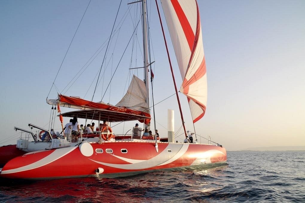Catamaran Sailing Tour