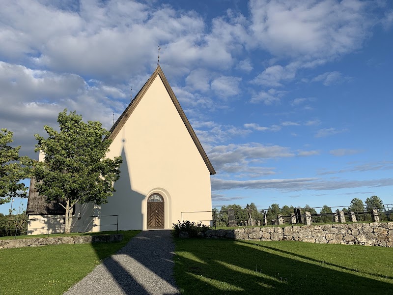 Överlännäs kyrka